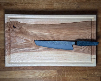 Helles Esche-Schneidebrett 50 × 30 cm mit geölter Vollholzoberfläche