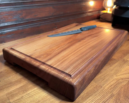 Ulme Schneidebrett 60x40 cm – 6 cm starkes Brett mit besonderer Maserung