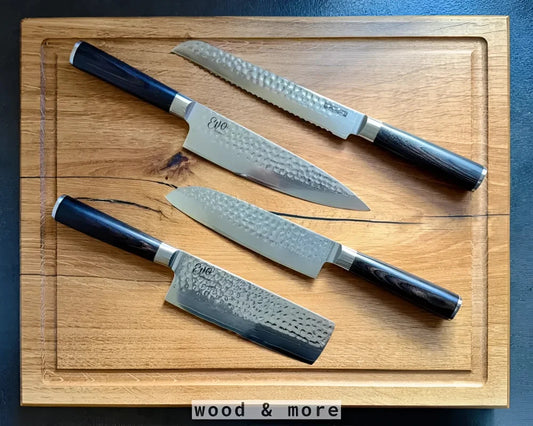 Eiche Chefbrett mit vier Damastmessern als Premium-Geschenkset