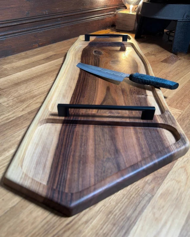 Pitmaster Board Eclipse – Nussbaum | 95×30×2,5 cm | mit 3 Design-Ausfräsungen