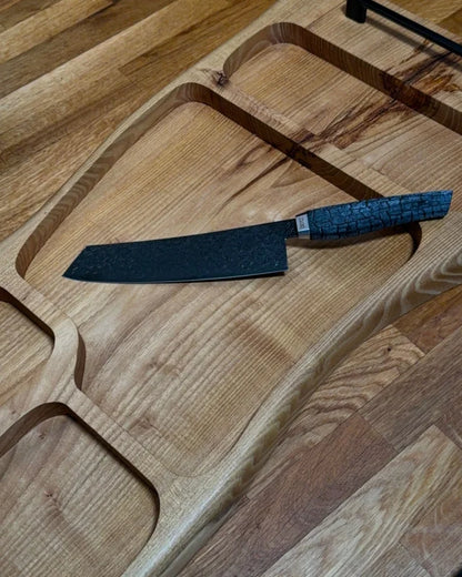 Pitmaster Board QuadraFlow – Eiche | mit Schwarzgriffen | 71×34×4 cm