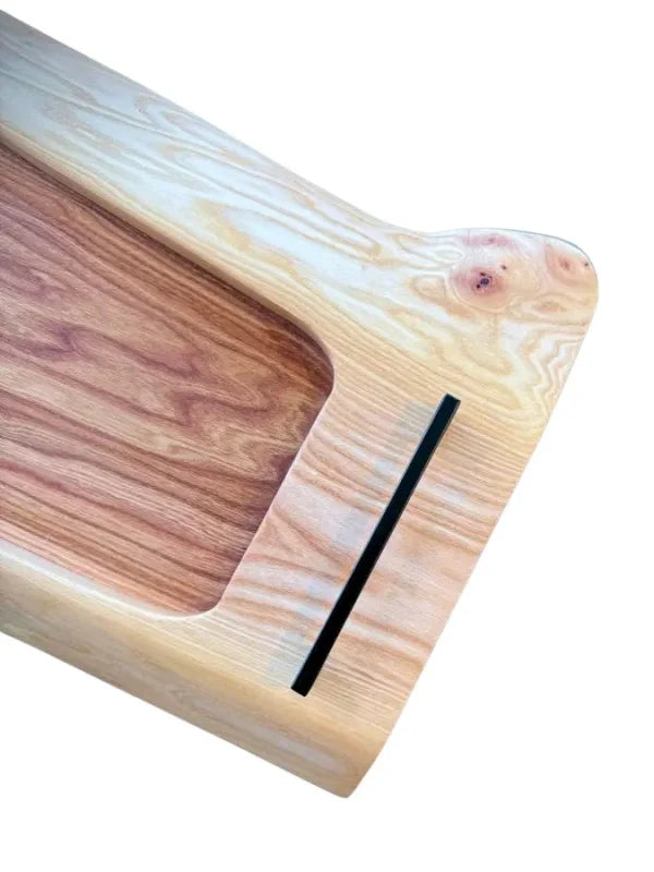 Holz Servierbrett groß mit praktischer Schnittfläche - UNIKAT Smokehouse Hero XXL