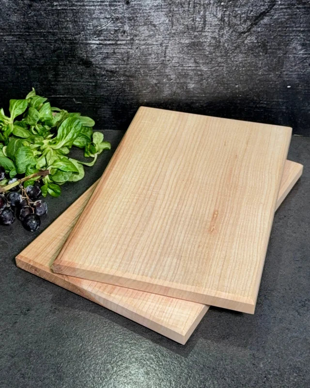 Helles Vesperbrett aus Esche – handgefertigtes Holzbrett von wood & more