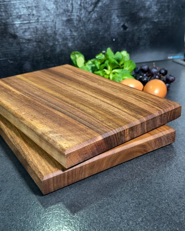 Vesperbrett Nussbaum 30x20 cm – Premium Optik, glatte Fläche